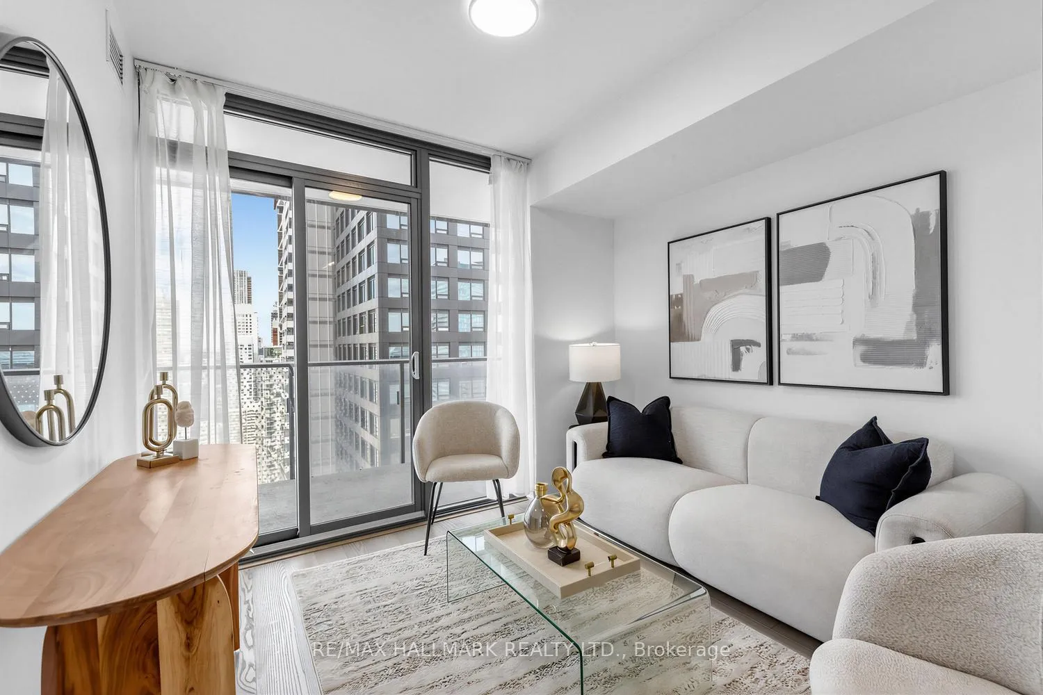 Photo 18 of Unit 3909, 11 Wellesley Street W, Toronto, Bay Street Corridor — HOMEH