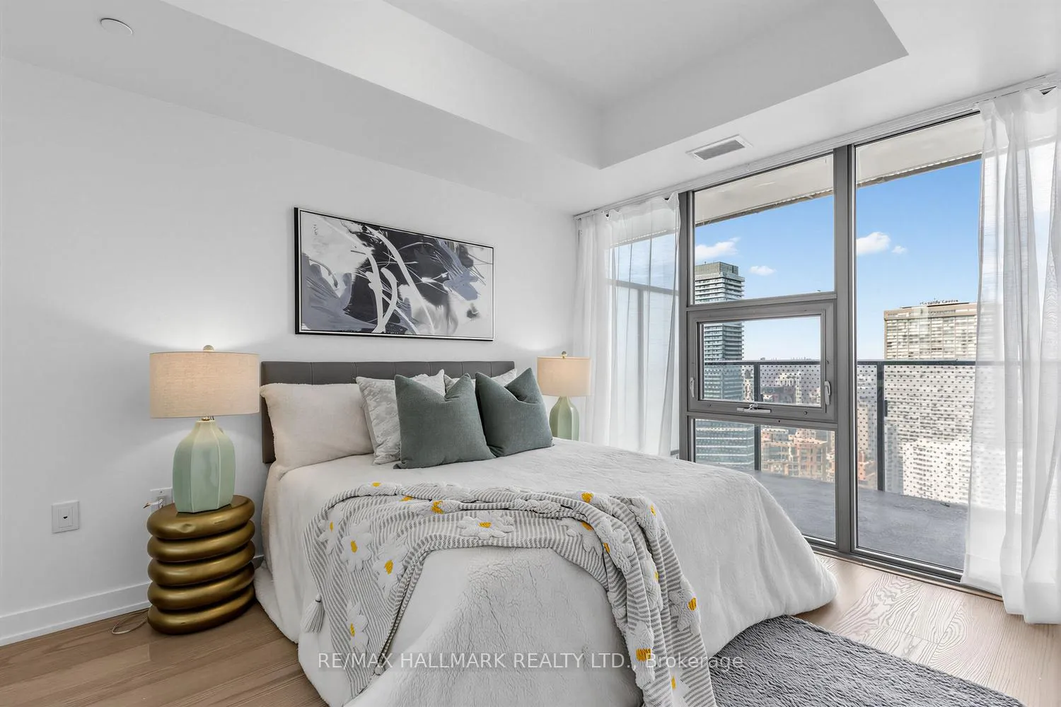 Photo 21 of Unit 3909, 11 Wellesley Street W, Toronto, Bay Street Corridor — HOMEH