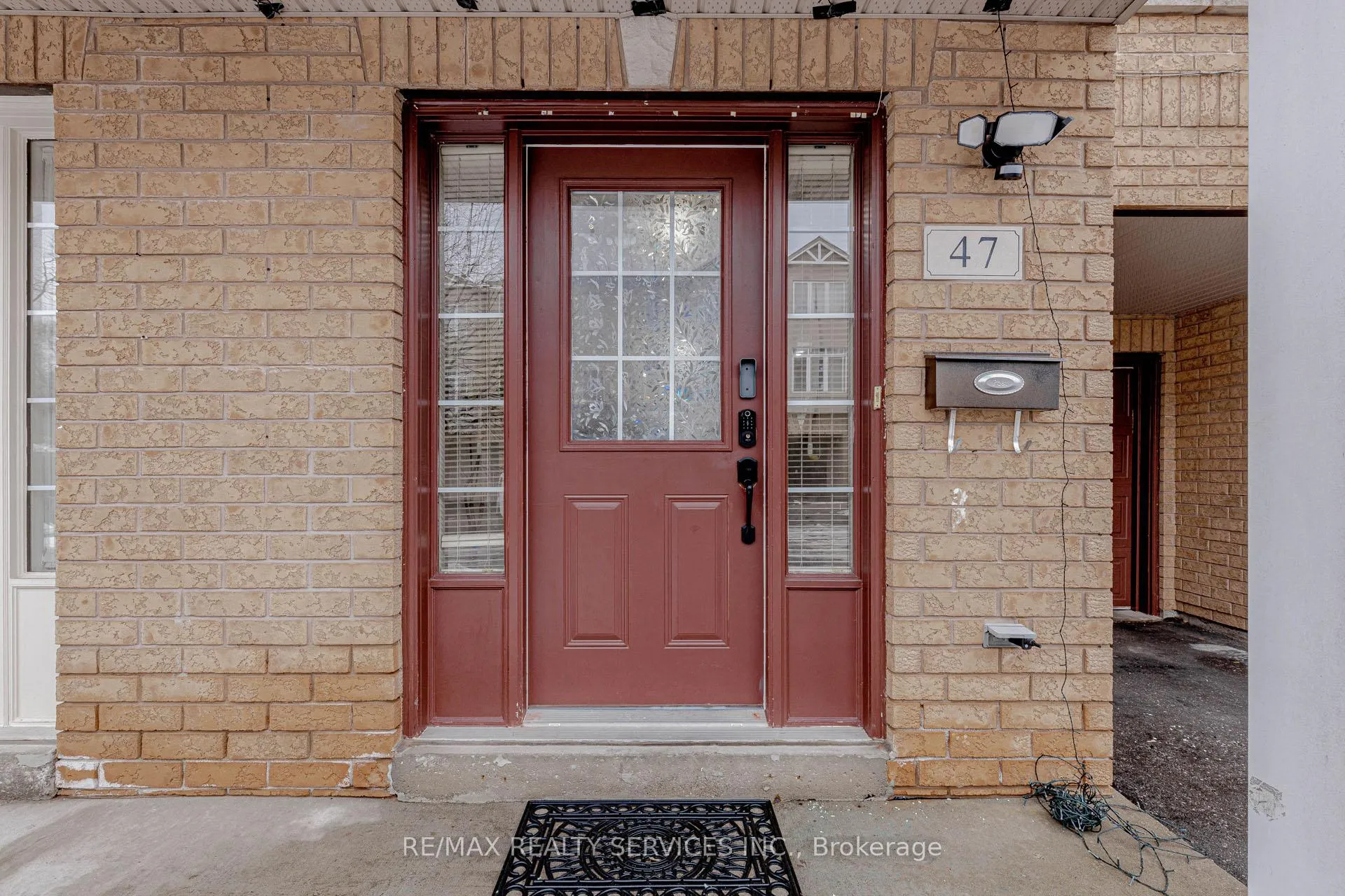 Photo 2 of 47 Curran Hall Crescent, Scarborough, Morningside — HOMEH