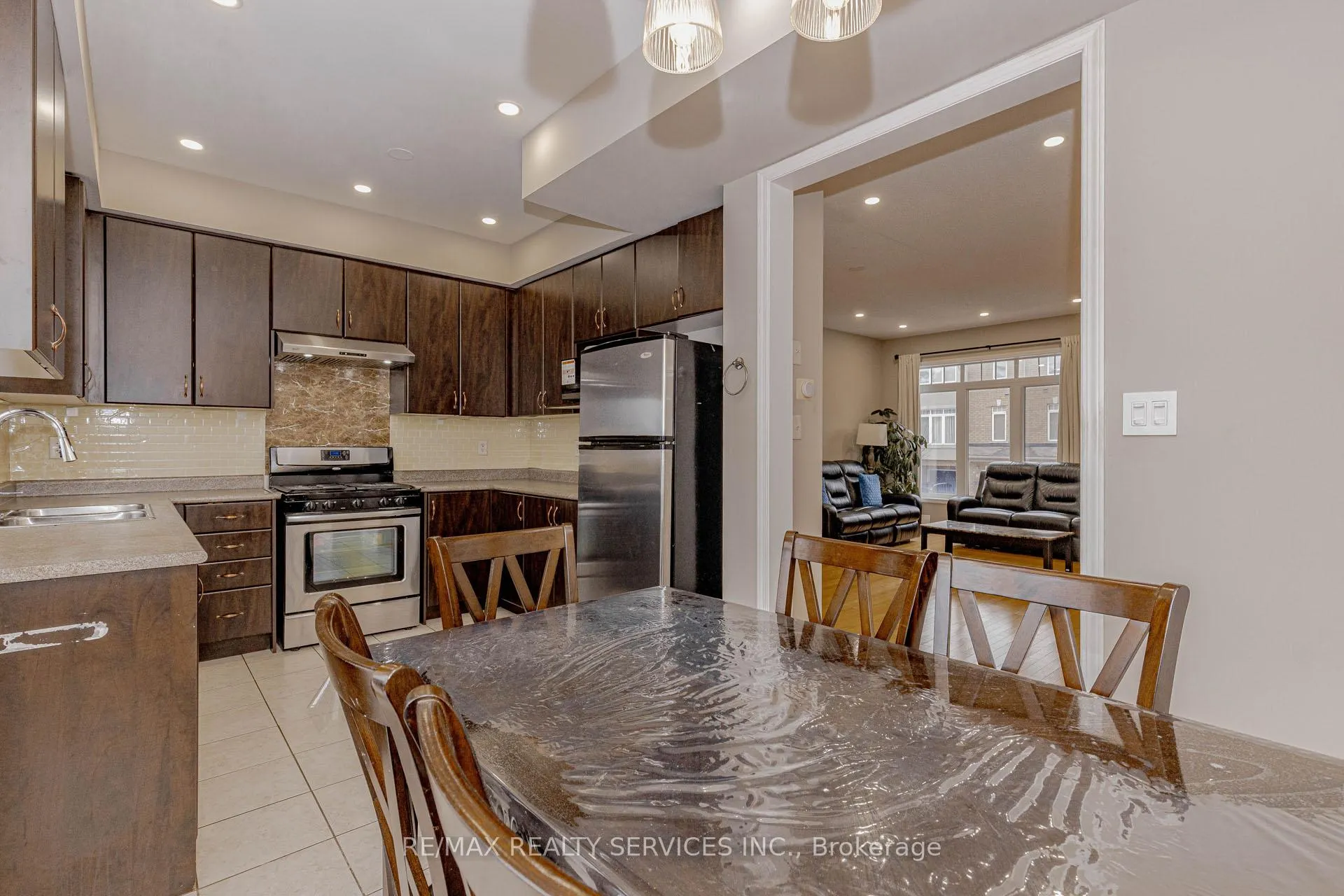 Photo 12 of 47 Curran Hall Crescent, Scarborough, Morningside — HOMEH