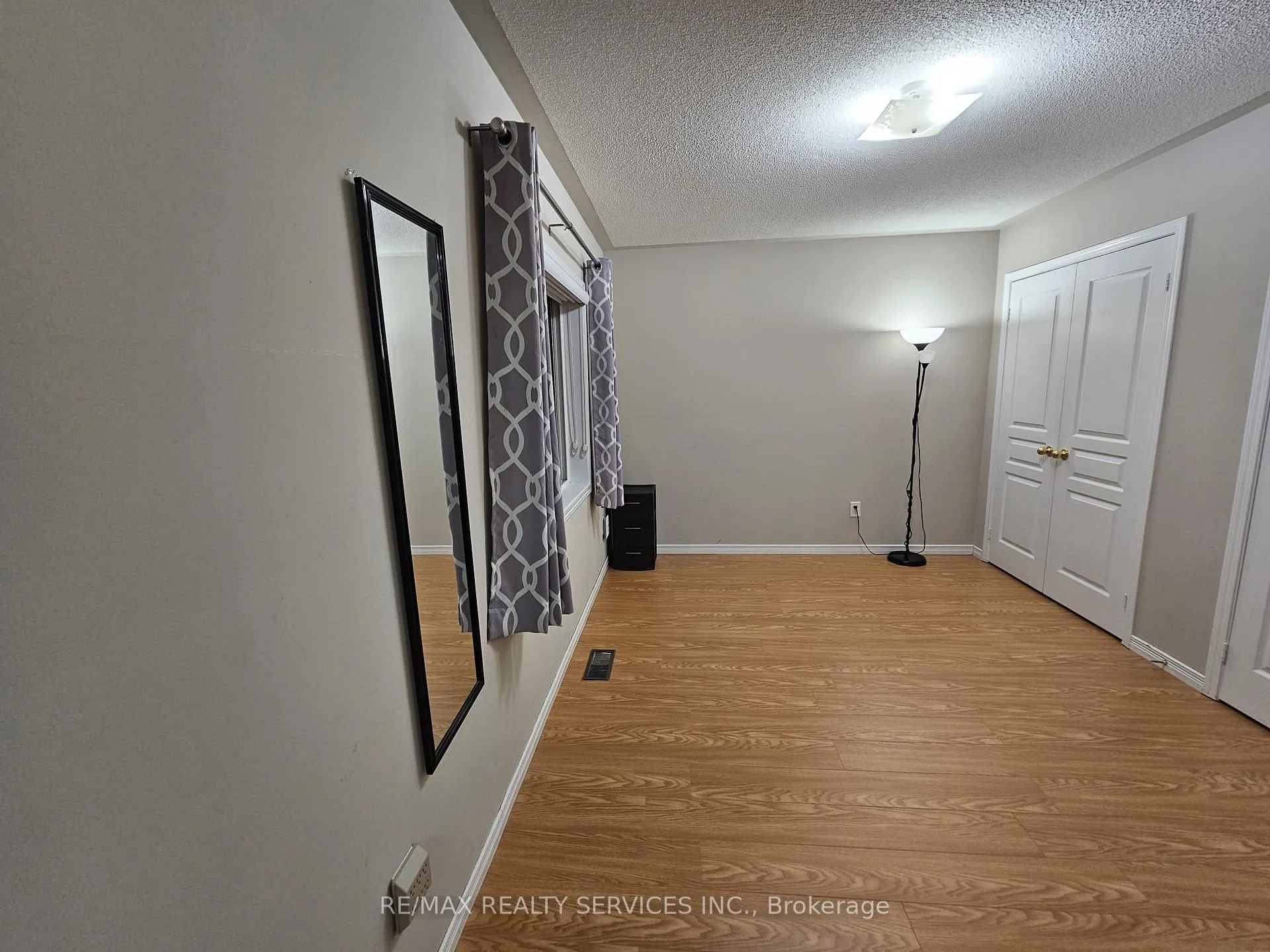 Photo 22 of 47 Curran Hall Crescent, Scarborough, Morningside — HOMEH