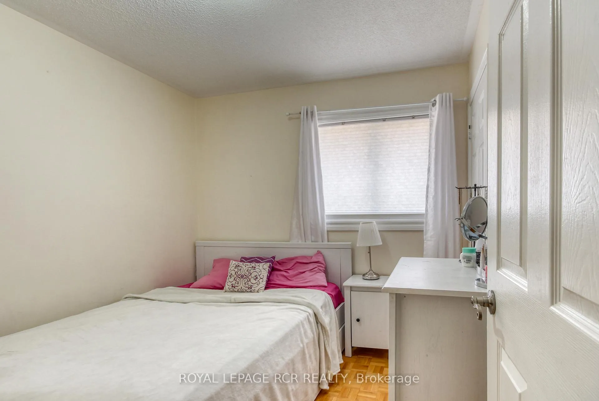 Photo 17 of 74 Fountainbridge Drive, Caledon, Bolton East — HOMEH