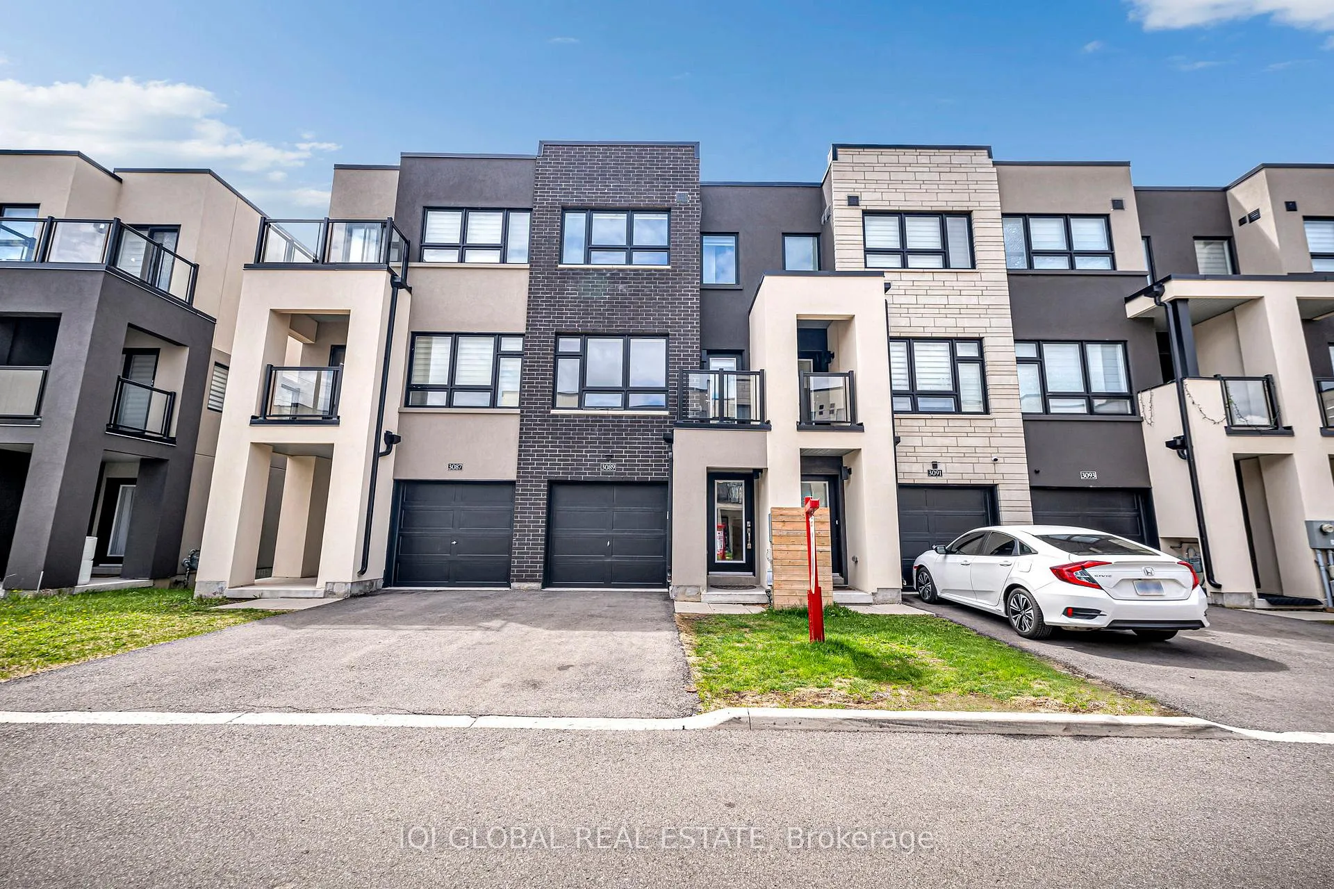 Photo 1 of 3089 Cherry Blossom Common, Burlington, Alton — HOMEH