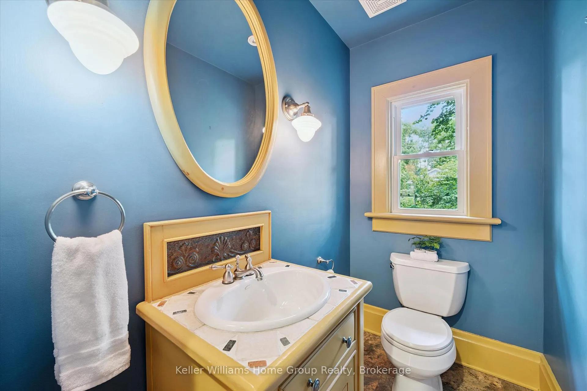Photo 19 of 16 Cavell Avenue, Guelph, Exhibition Park — HOMEH