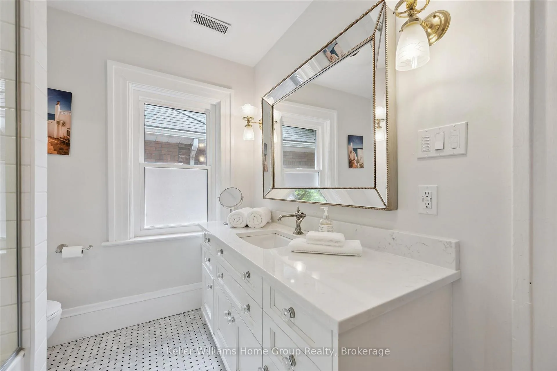 Photo 27 of 16 Cavell Avenue, Guelph, Exhibition Park — HOMEH