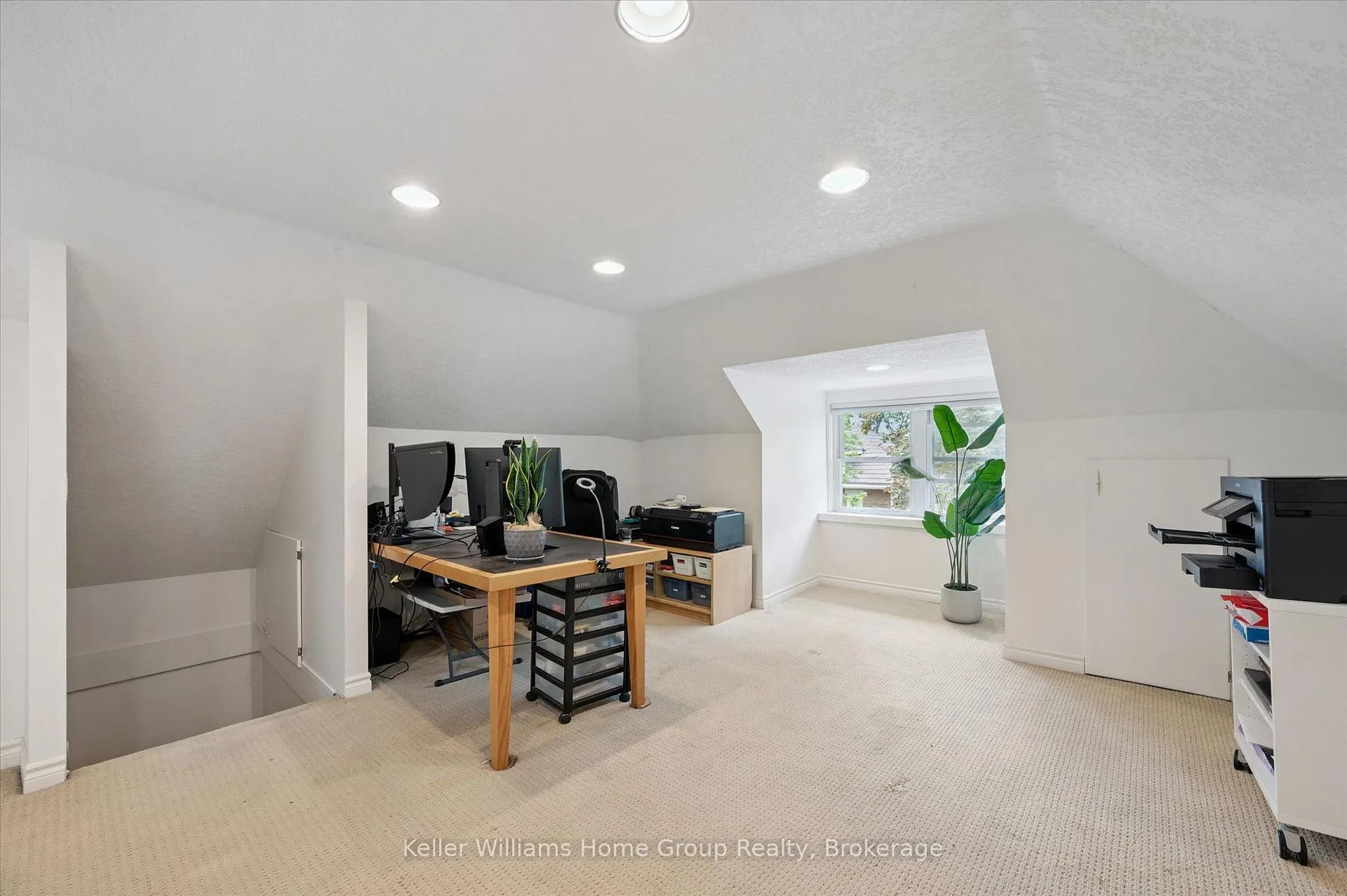 Photo 31 of 16 Cavell Avenue, Guelph, Exhibition Park — HOMEH