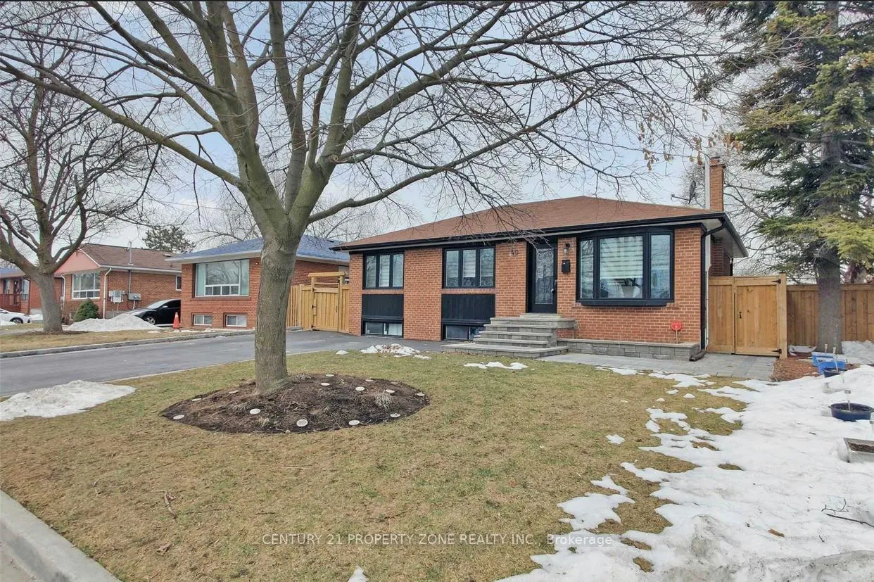 Photo 1 of 40 Brisco Street, Brampton, Brampton North — HOMEH