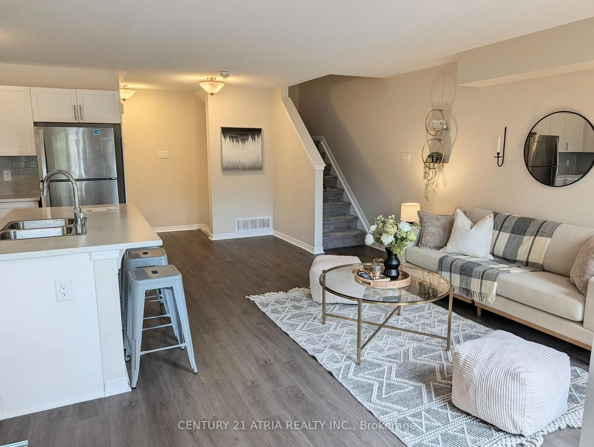 Photo 9 of 502 Radiant Private, Ottawa, Kanata - Emerald Meadows/Trailwest — HOMEH