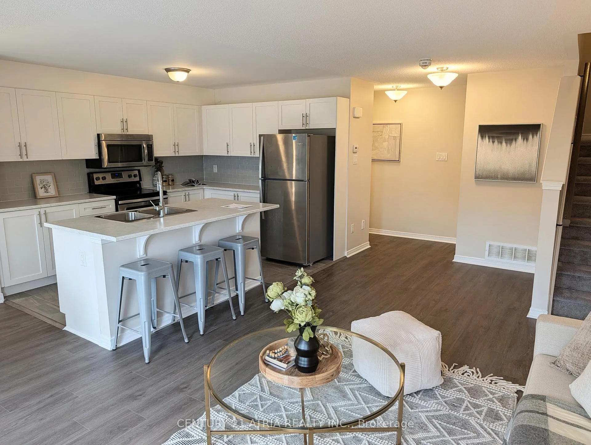 Photo 10 of 502 Radiant Private, Ottawa, Kanata - Emerald Meadows/Trailwest — HOMEH