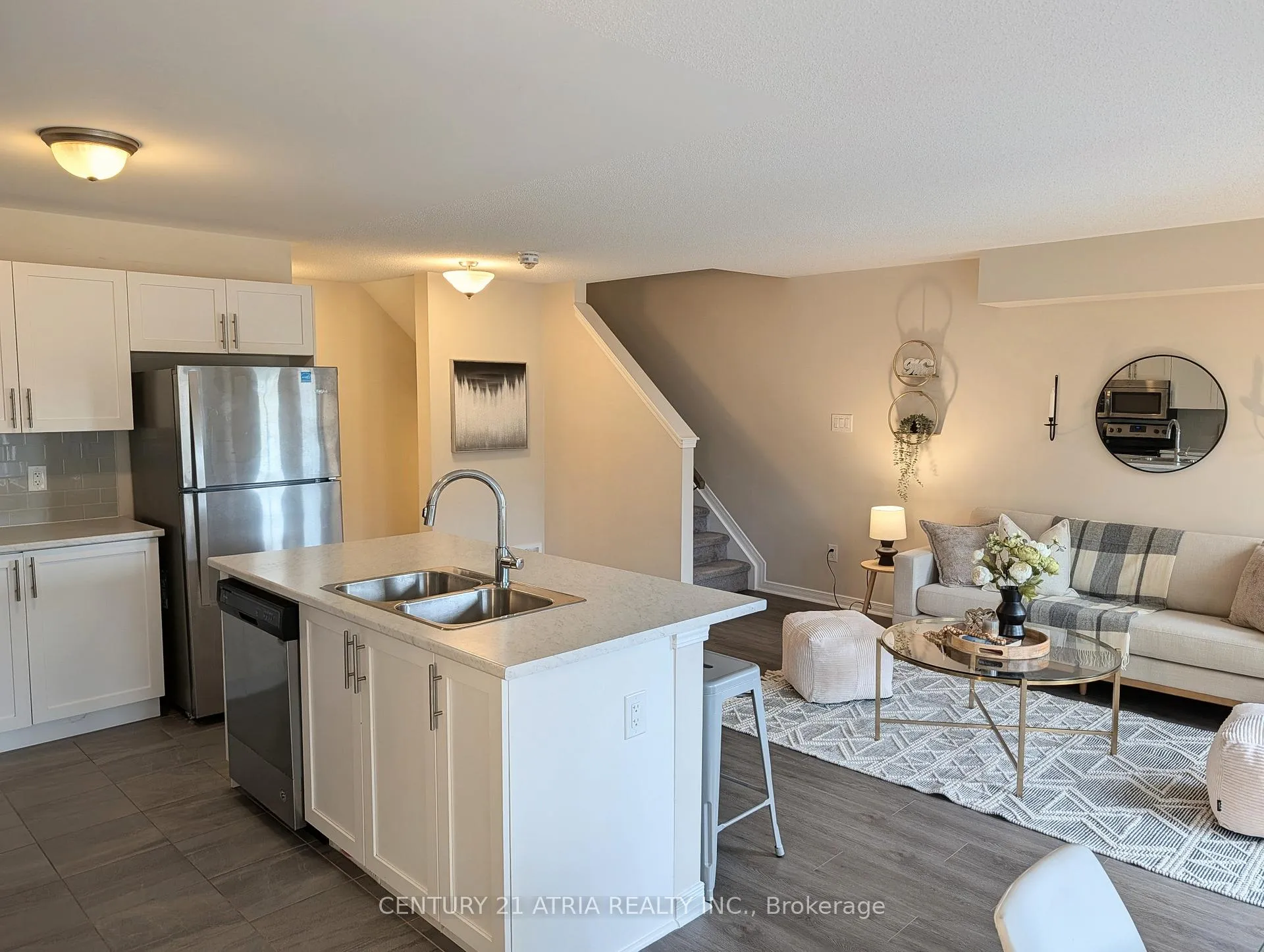 Photo 13 of 502 Radiant Private, Ottawa, Kanata - Emerald Meadows/Trailwest — HOMEH