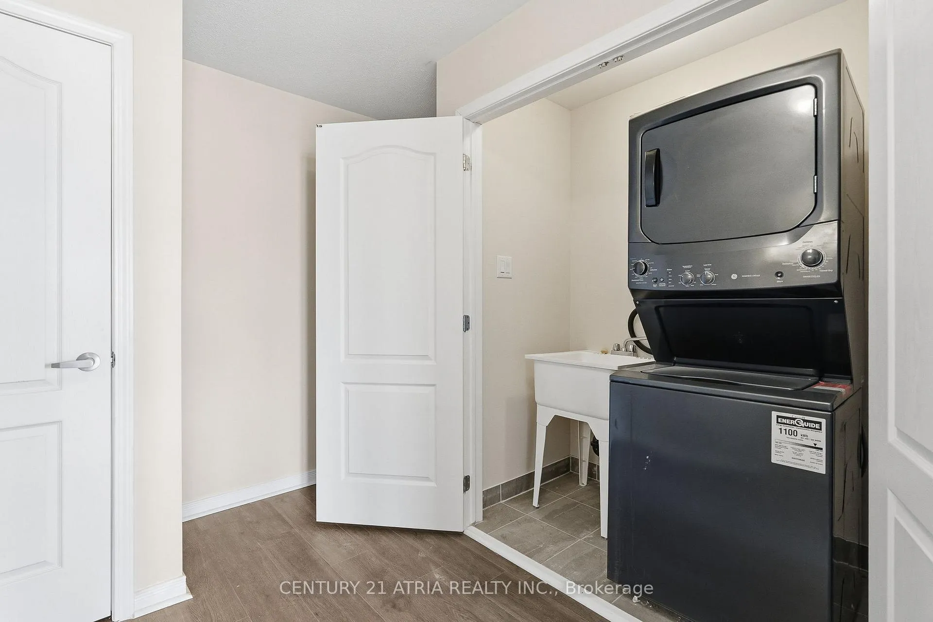 Photo 24 of 502 Radiant Private, Ottawa, Kanata - Emerald Meadows/Trailwest — HOMEH
