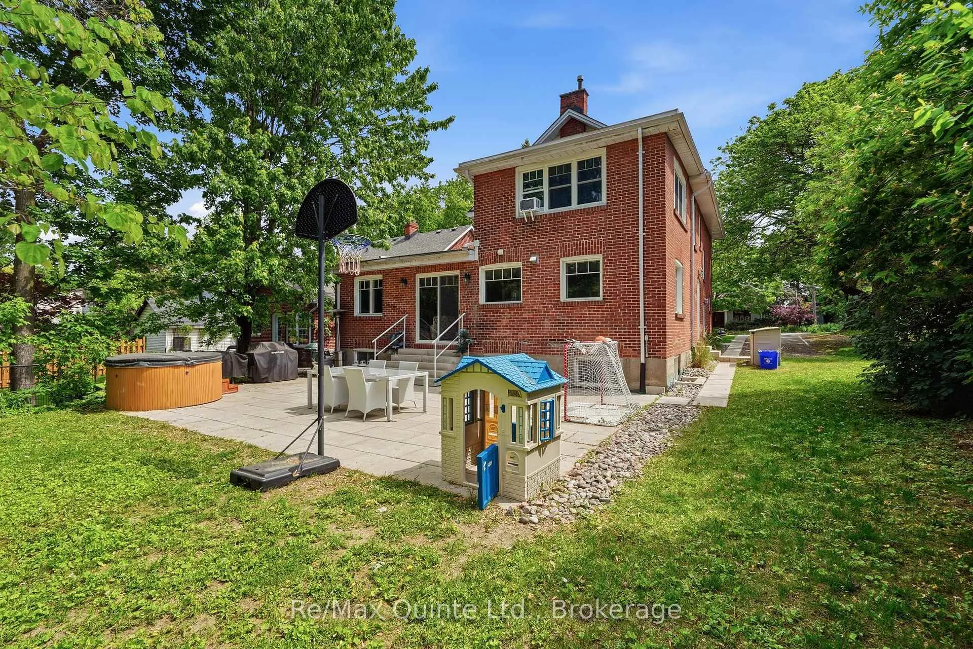 Photo 46 of 126 Dufferin Avenue, Belleville, Belleville Ward — HOMEH