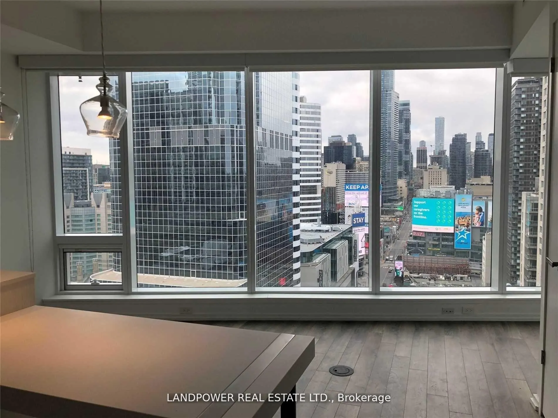 Photo 5 of Unit 2113, 197 Yonge Street, Toronto, Church-Yonge Corridor — HOMEH