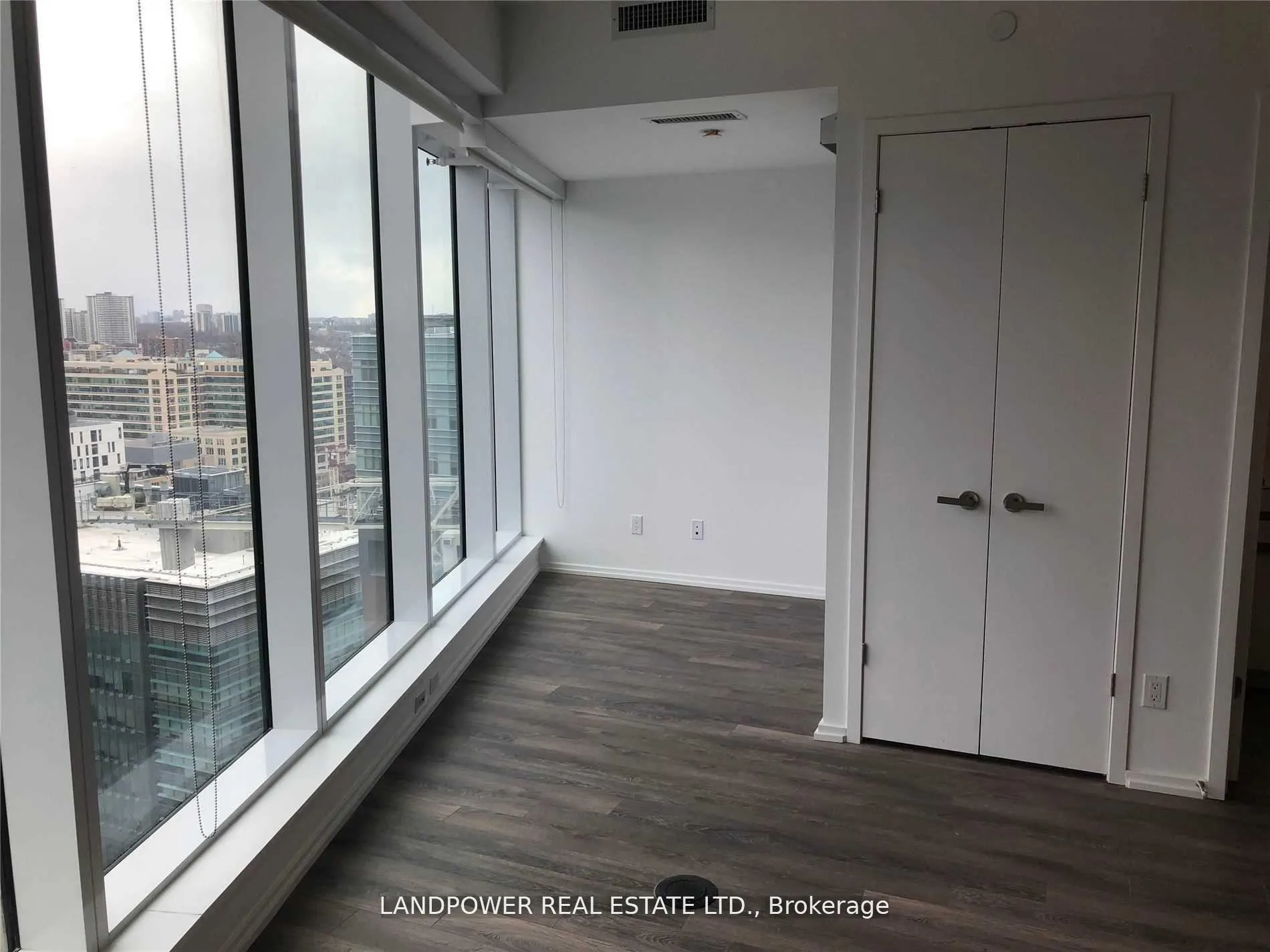 Photo 6 of Unit 2113, 197 Yonge Street, Toronto, Church-Yonge Corridor — HOMEH