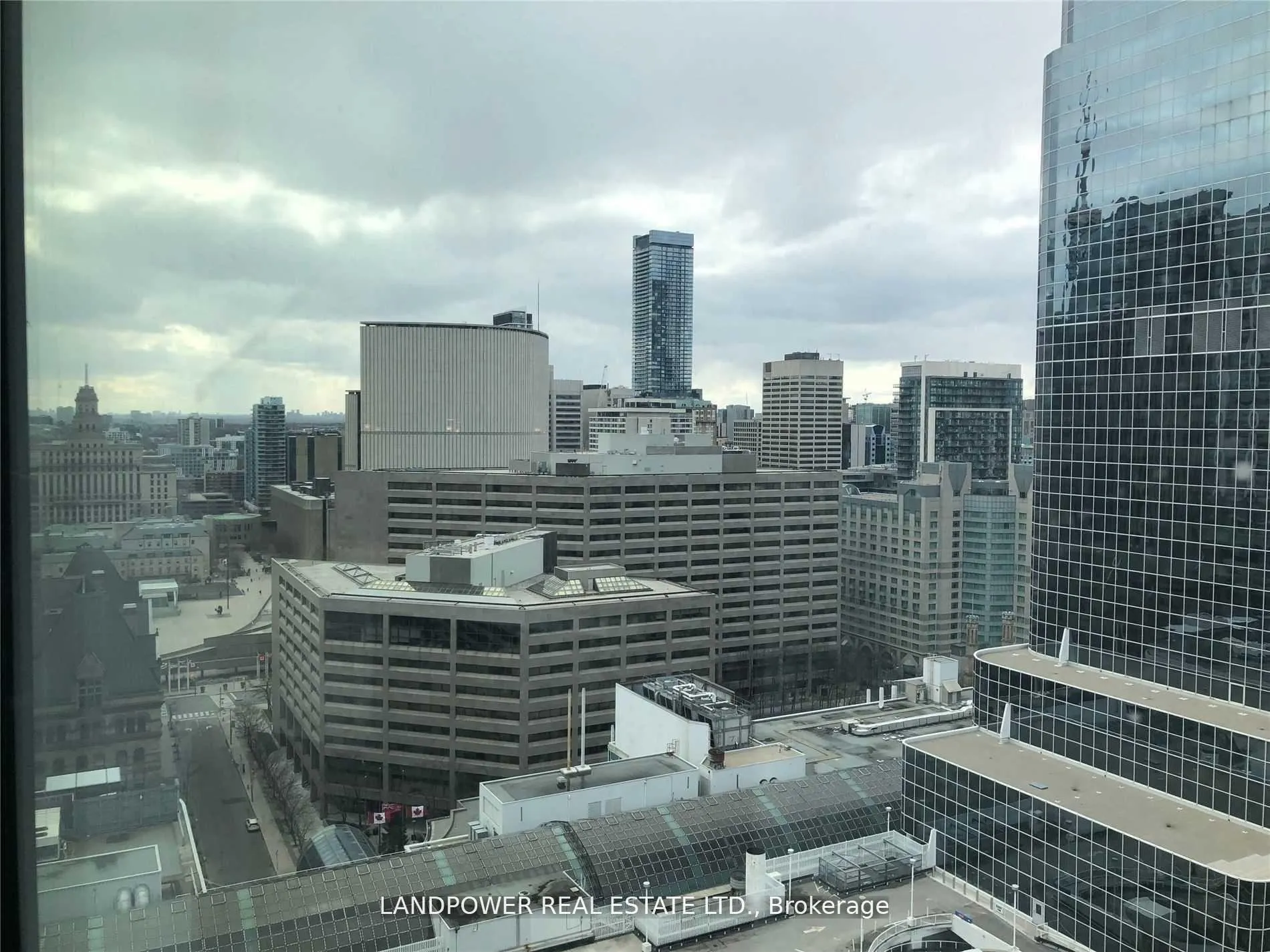 Photo 9 of Unit 2113, 197 Yonge Street, Toronto, Church-Yonge Corridor — HOMEH