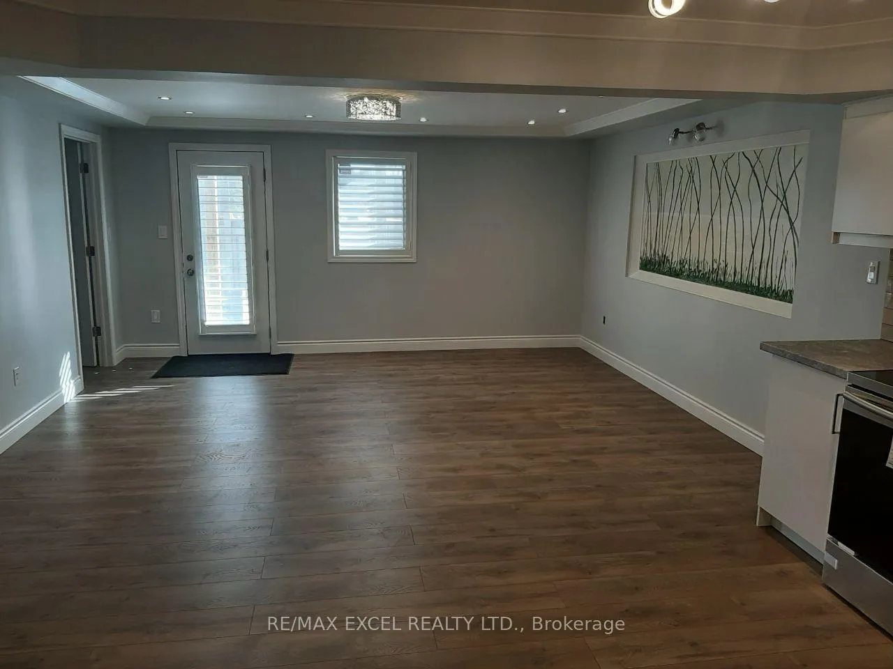 Photo 3 of 276 Degraaf Crescent, Aurora, Bayview Northeast — HOMEH