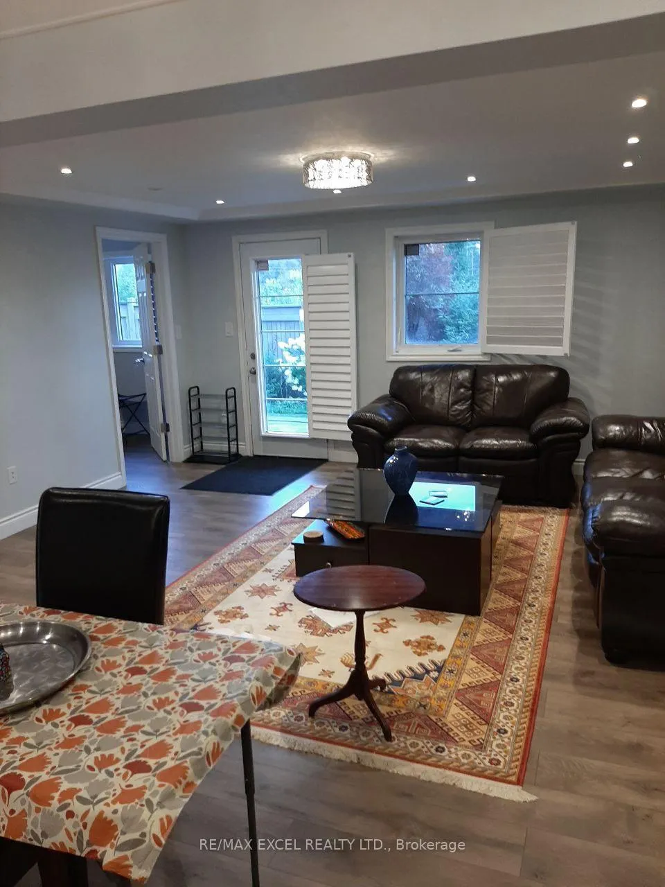 Photo 5 of 276 Degraaf Crescent, Aurora, Bayview Northeast — HOMEH