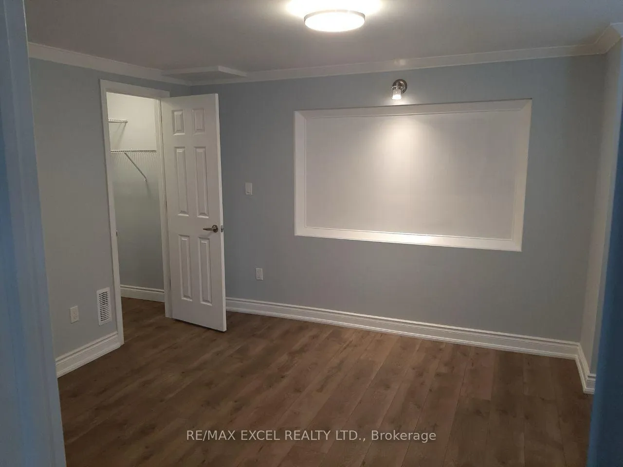 Photo 7 of 276 Degraaf Crescent, Aurora, Bayview Northeast — HOMEH