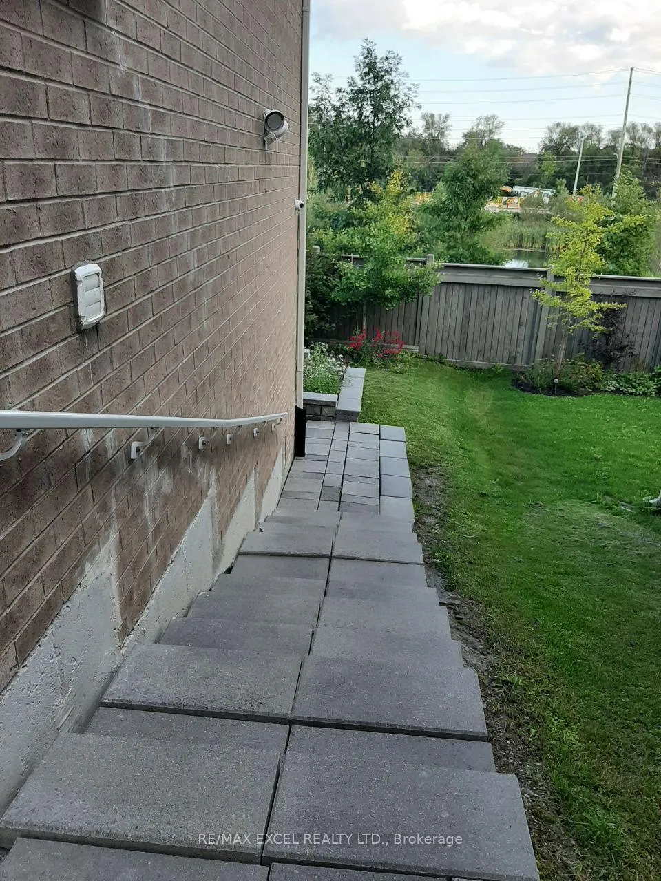Photo 12 of 276 Degraaf Crescent, Aurora, Bayview Northeast — HOMEH