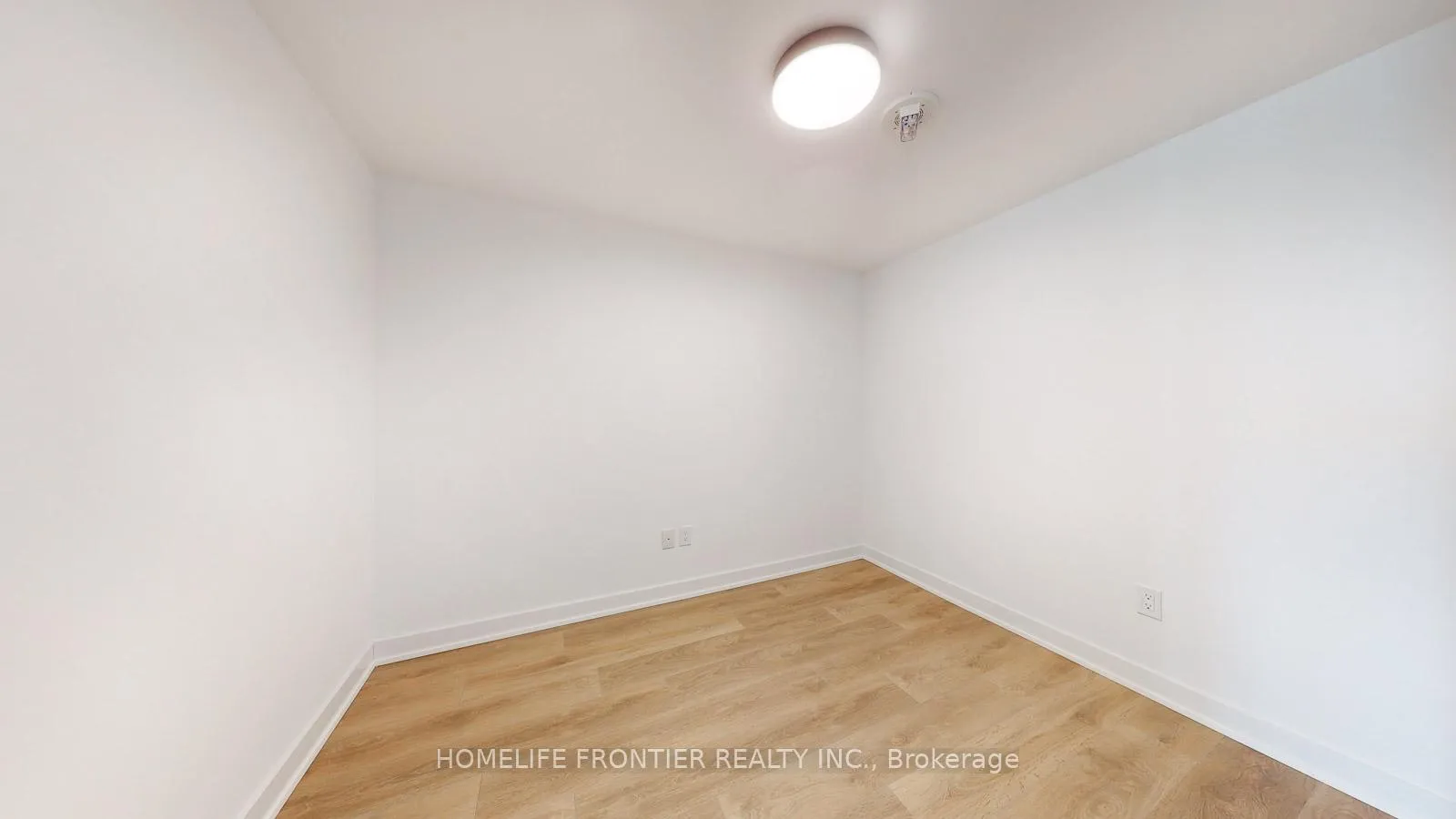 Photo 13 of Unit 1406, 8 Tippett Road, North York, Clanton Park — HOMEH