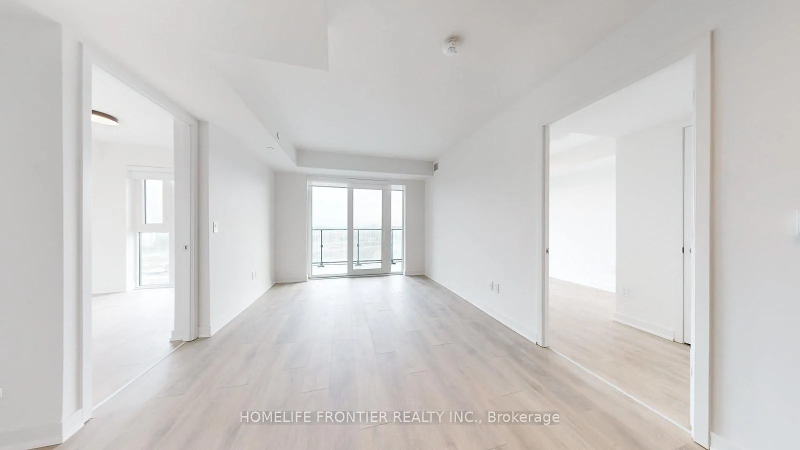Photo 16 of Unit 1406, 8 Tippett Road, North York, Clanton Park — HOMEH