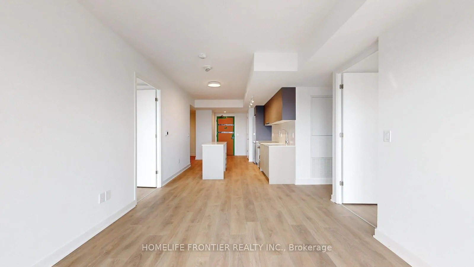 Photo 19 of Unit 1406, 8 Tippett Road, North York, Clanton Park — HOMEH