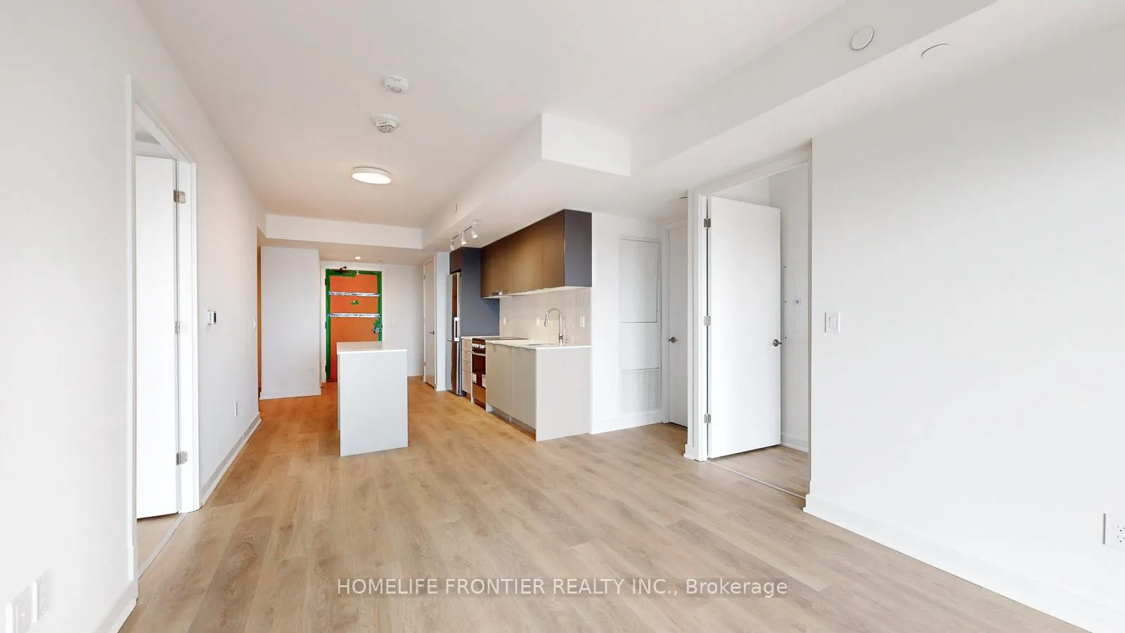 Photo 20 of Unit 1406, 8 Tippett Road, North York, Clanton Park — HOMEH