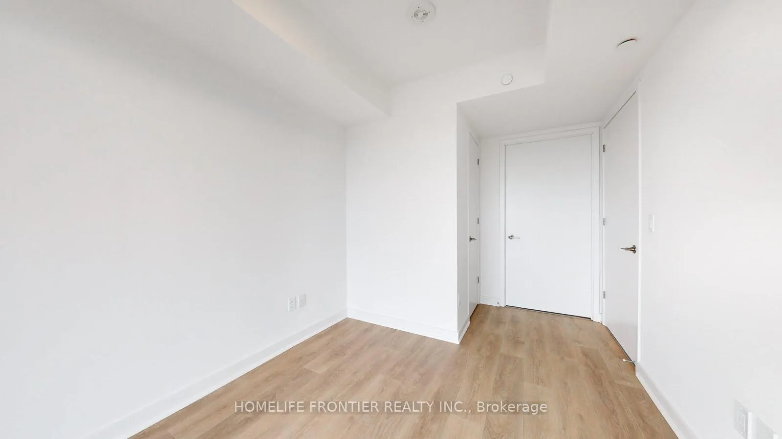 Photo 26 of Unit 1406, 8 Tippett Road, North York, Clanton Park — HOMEH