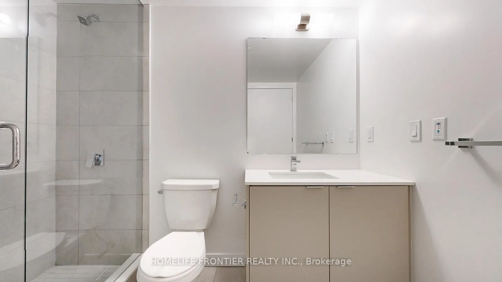 Photo 27 of Unit 1406, 8 Tippett Road, North York, Clanton Park — HOMEH