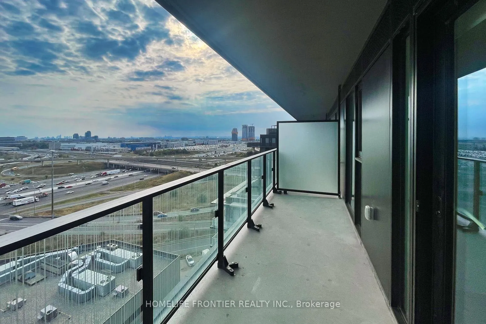 Photo 32 of Unit 1406, 8 Tippett Road, North York, Clanton Park — HOMEH