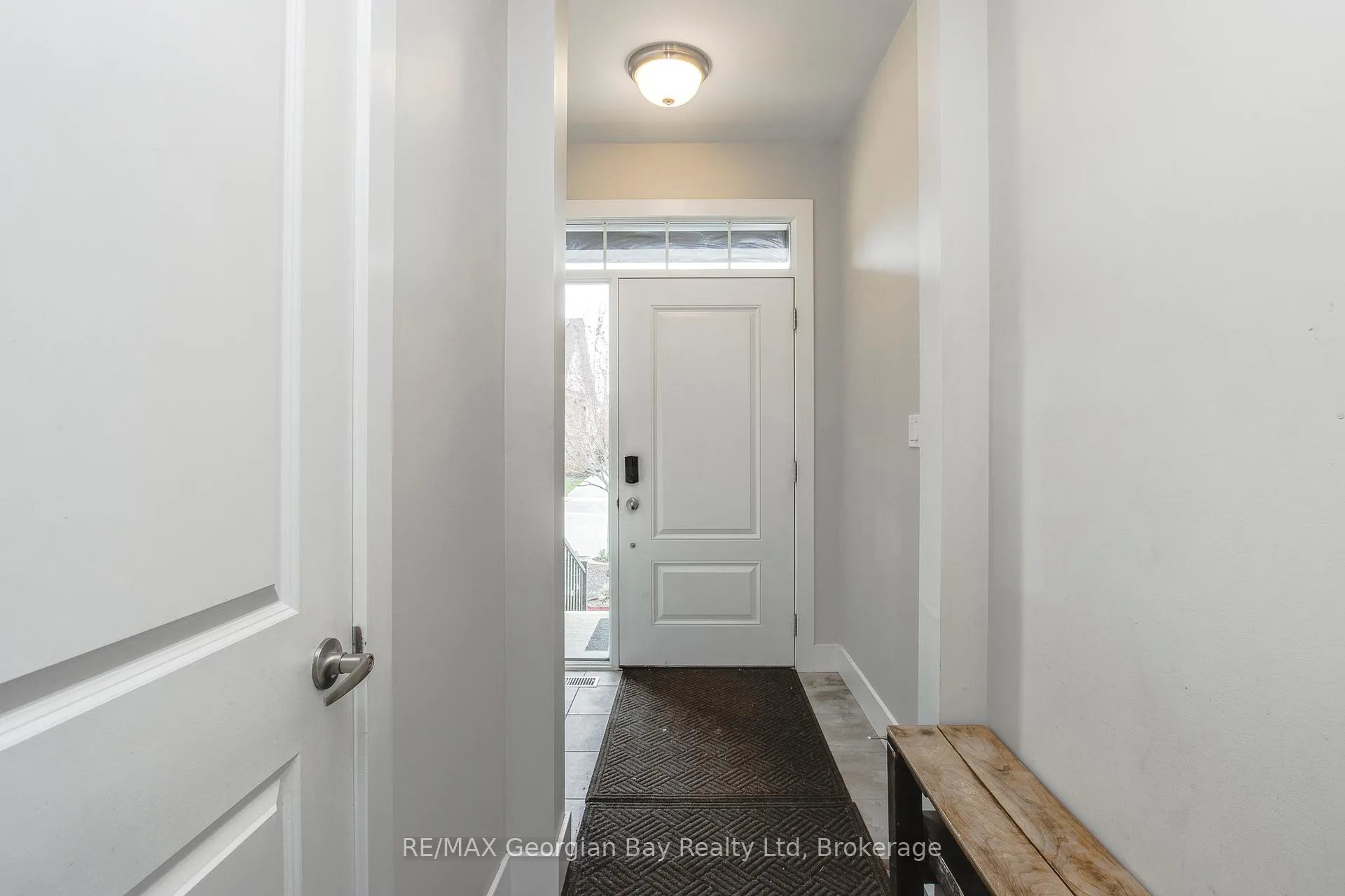 Photo 2 of 329 Yellow Birch Crescent, Blue Mountains — HOMEH