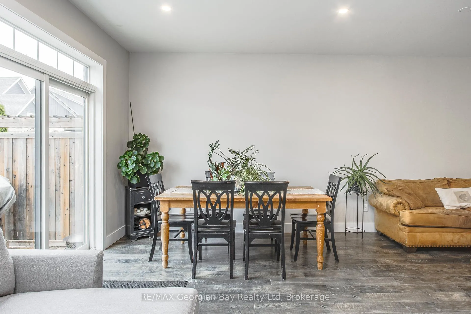 Photo 13 of 329 Yellow Birch Crescent, Blue Mountains — HOMEH