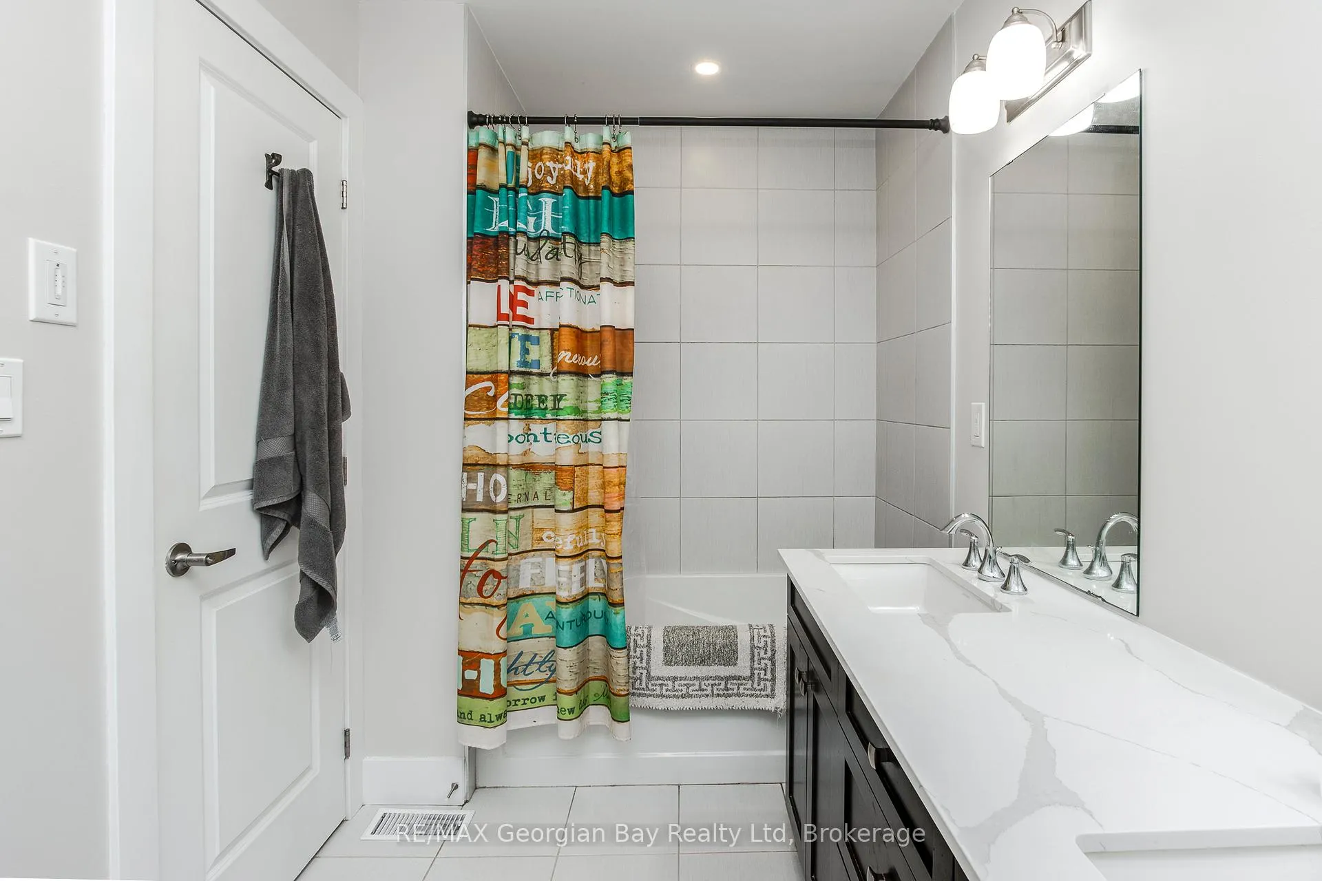 Photo 19 of 329 Yellow Birch Crescent, Blue Mountains — HOMEH