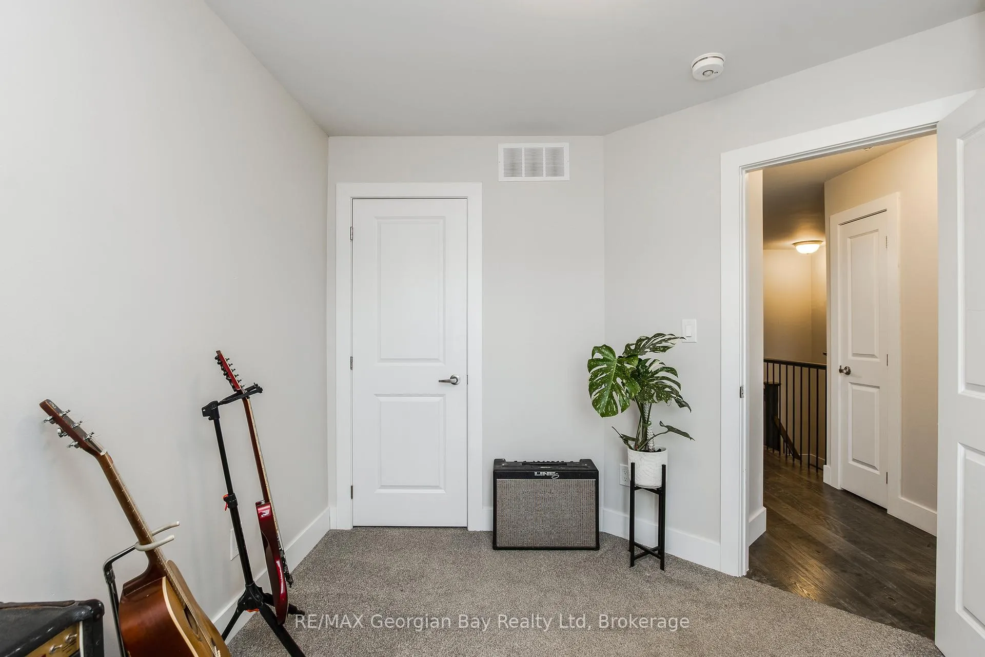 Photo 24 of 329 Yellow Birch Crescent, Blue Mountains — HOMEH