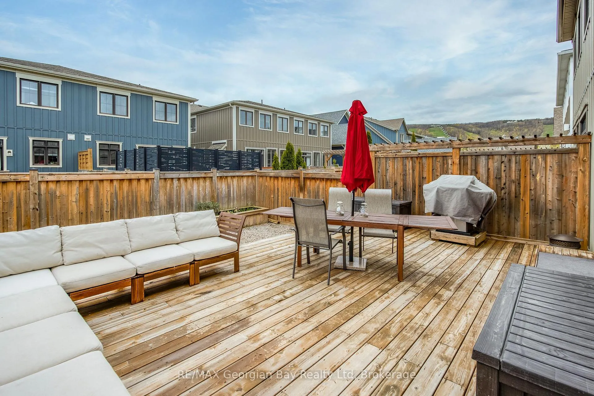 Photo 33 of 329 Yellow Birch Crescent, Blue Mountains — HOMEH