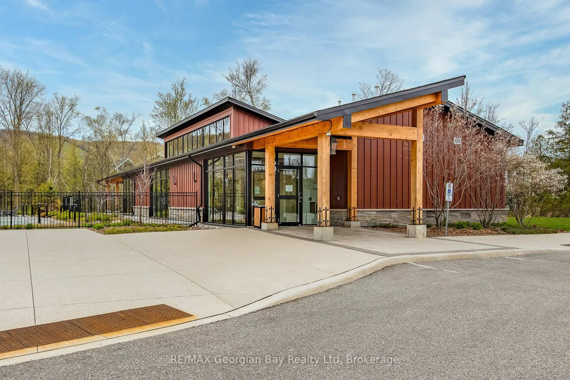 Photo 41 of 329 Yellow Birch Crescent, Blue Mountains — HOMEH