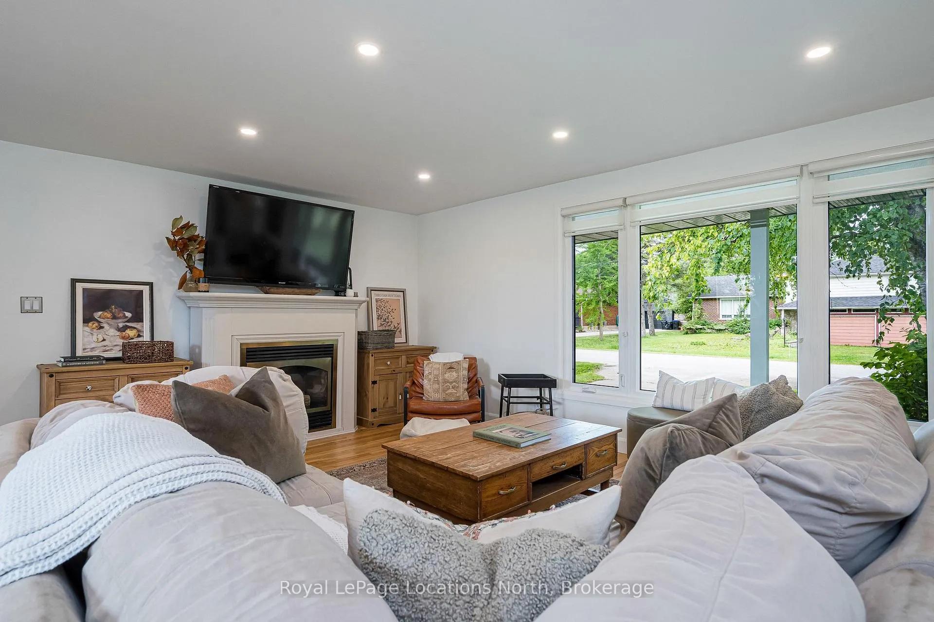 Photo 9 of 46 Townley Street, Clearview, Nottawa — HOMEH