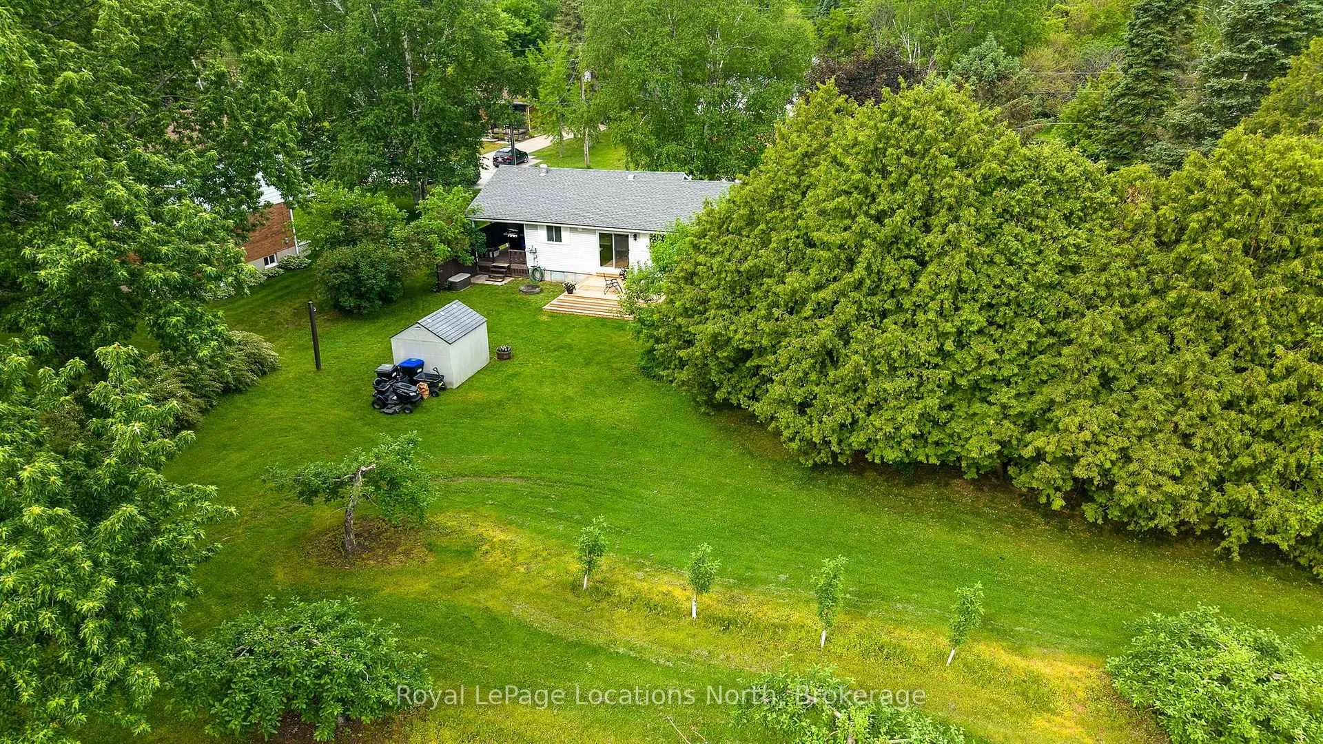 Photo 40 of 46 Townley Street, Clearview, Nottawa — HOMEH