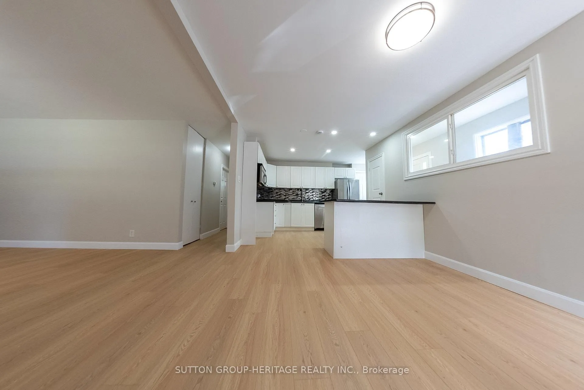 Photo 5 of 661 Annland Street, Pickering, Bay Ridges — HOMEH