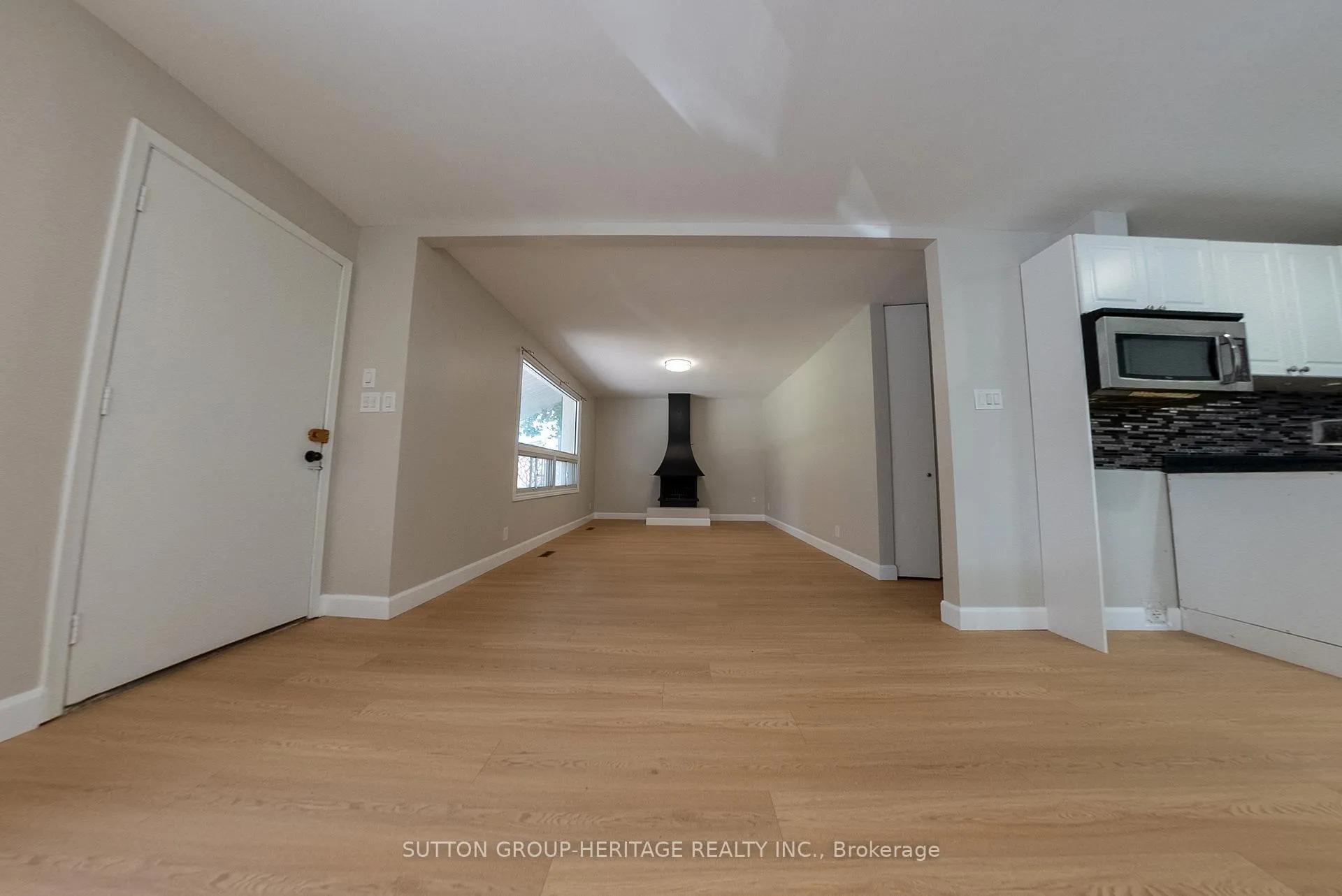 Photo 6 of 661 Annland Street, Pickering, Bay Ridges — HOMEH