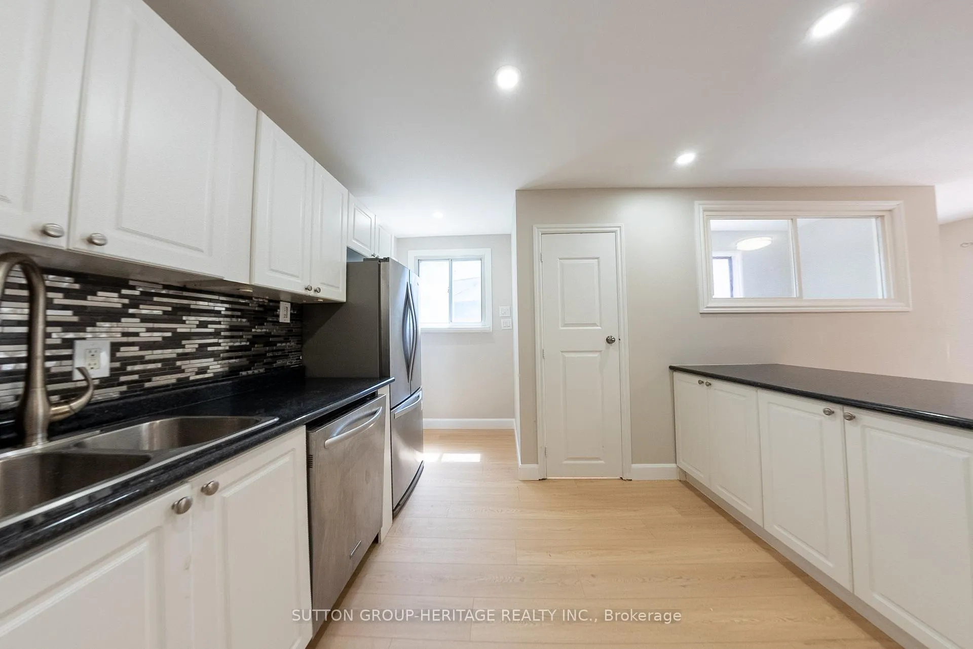 Photo 10 of 661 Annland Street, Pickering, Bay Ridges — HOMEH