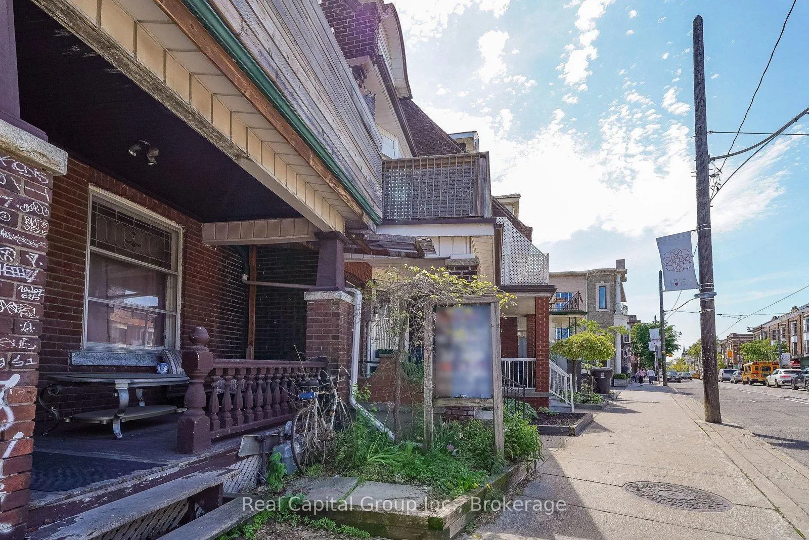 Photo 2 of 1393 Dundas Street W, Toronto, Little Portugal — HOMEH