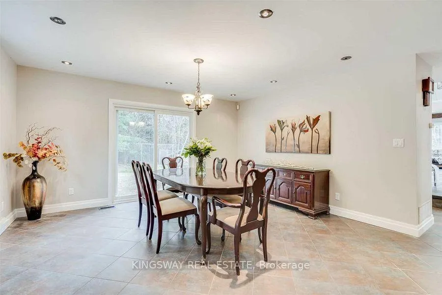 Photo 9 of 13169 Guelph Line, Milton, Rural Milton West — HOMEH