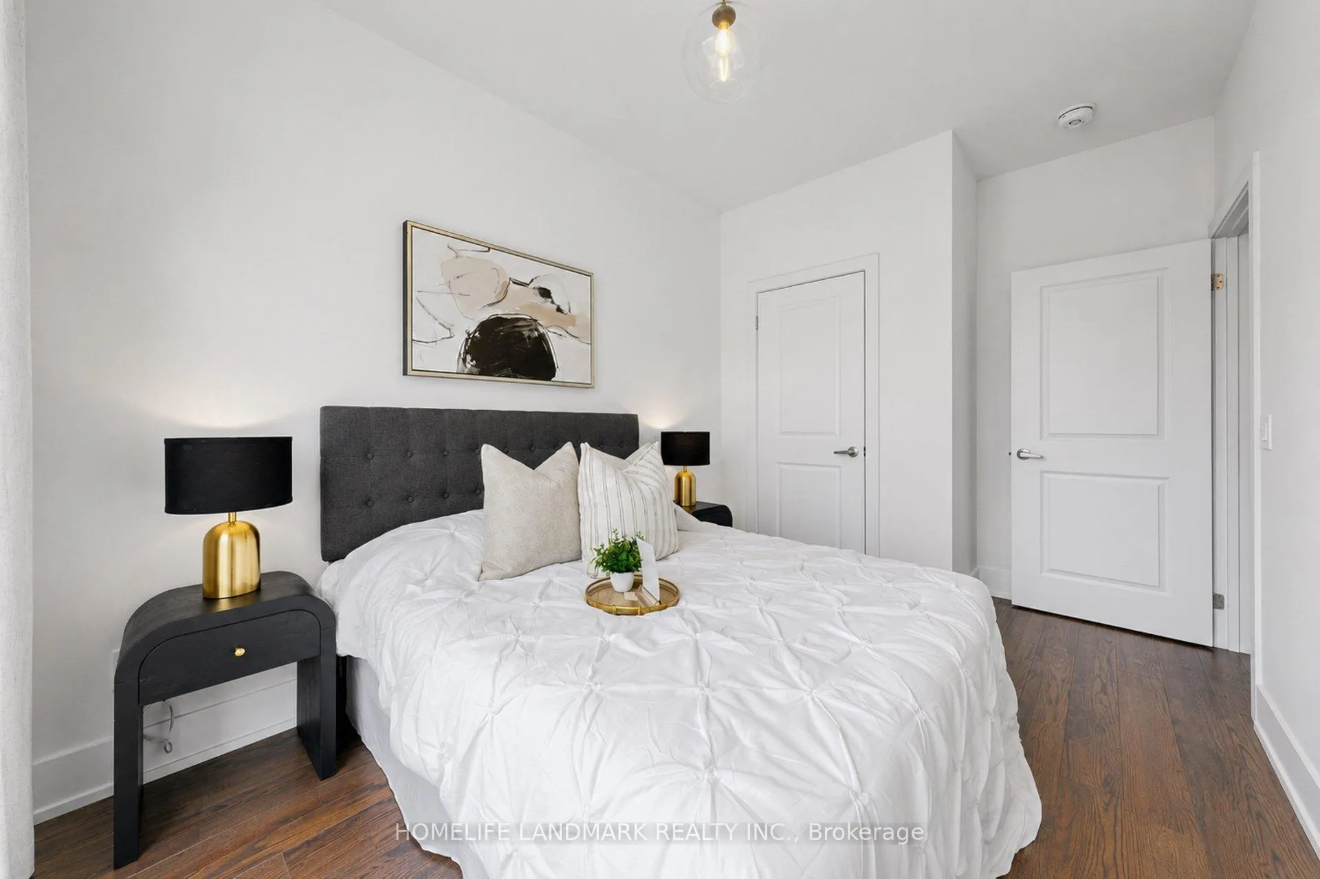Photo 43 of 17 Thorncrest Drive, Vaughan, Patterson — HOMEH