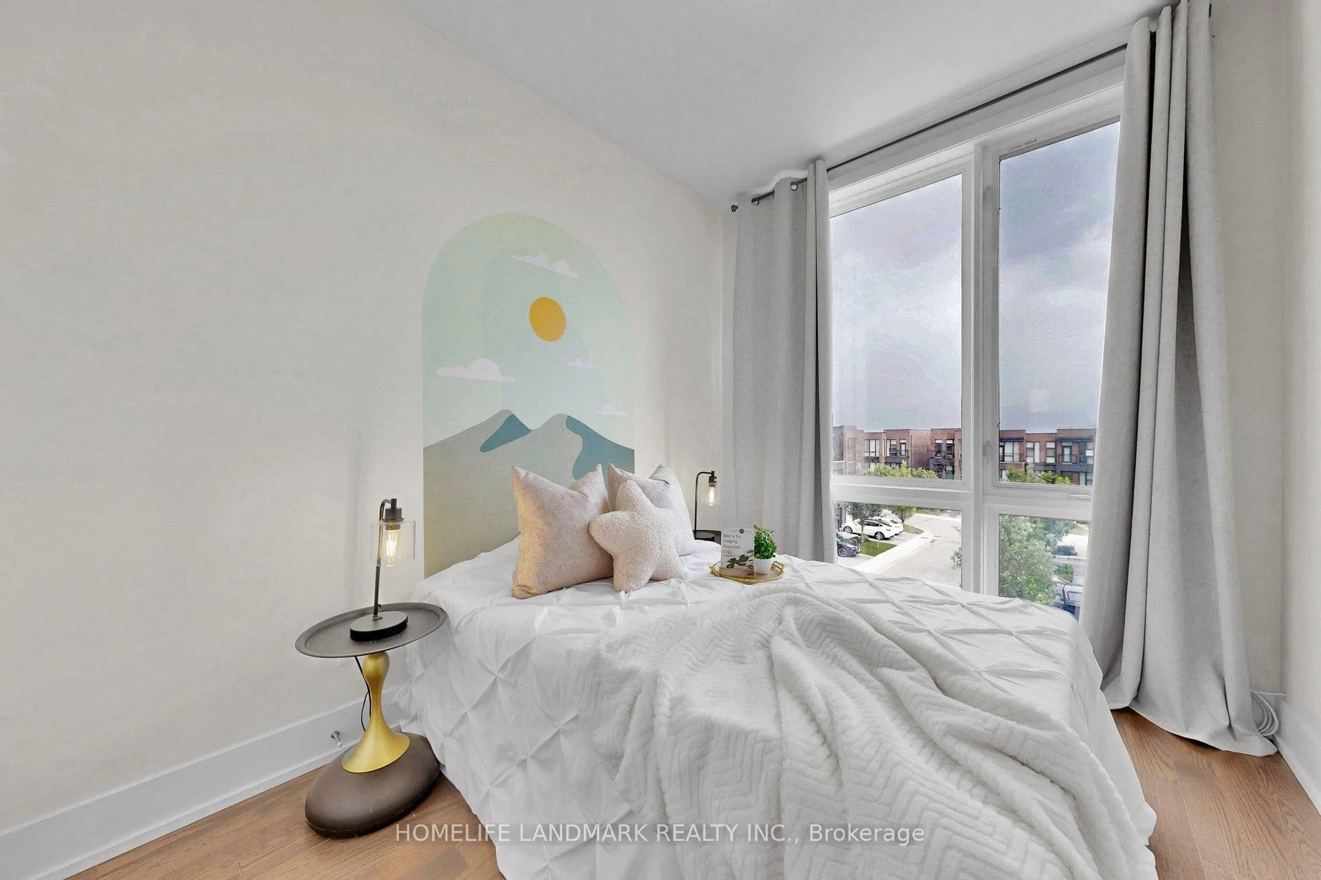 Photo 44 of 17 Thorncrest Drive, Vaughan, Patterson — HOMEH