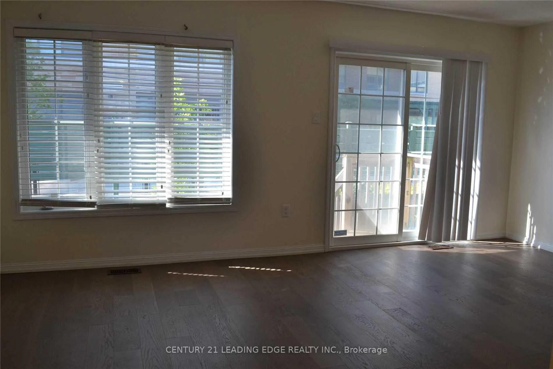 Photo 6 of 49 Celadine Drive, Markham, Milliken Mills East — HOMEH