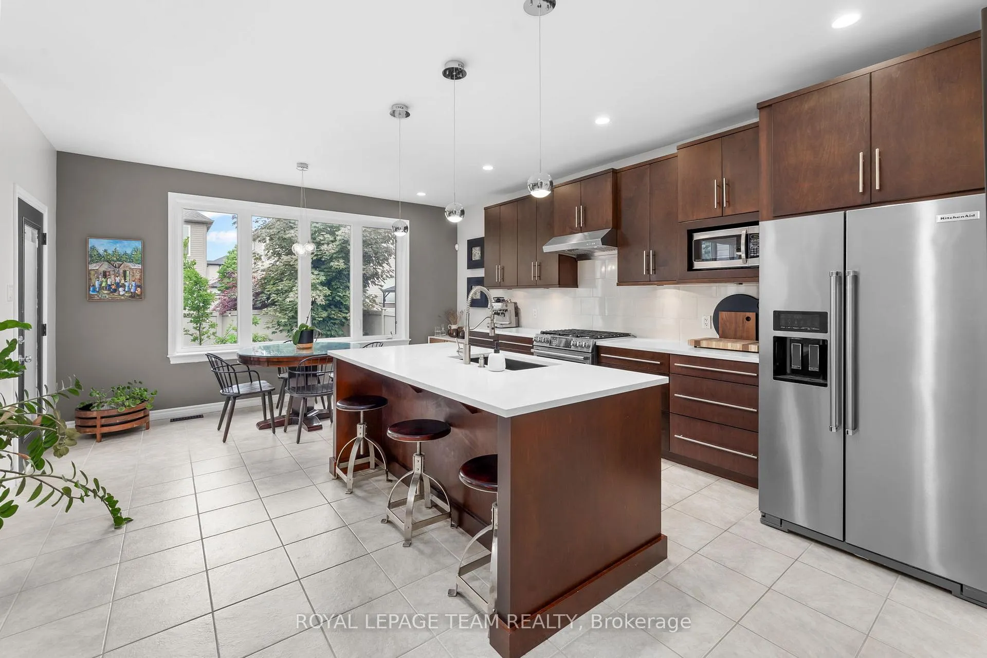 Photo 13 of 1882 Montmère Avenue, Ottawa, Notting Hill/Summerside — HOMEH