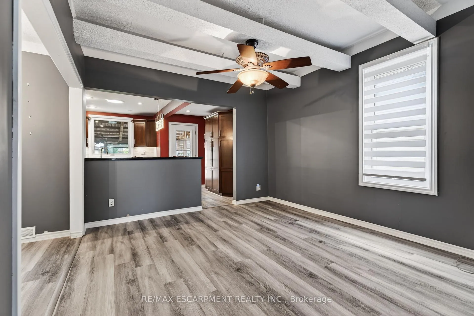 Photo 11 of 14 Cambridge Avenue, Hamilton, Crown Point — HOMEH