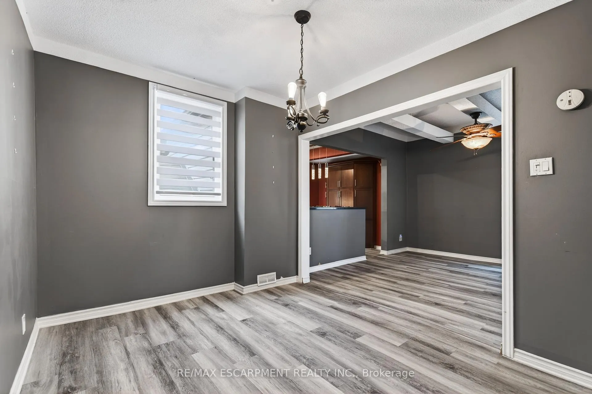 Photo 14 of 14 Cambridge Avenue, Hamilton, Crown Point — HOMEH