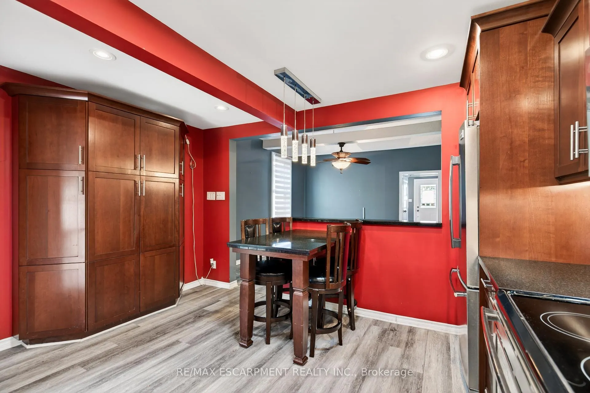 Photo 17 of 14 Cambridge Avenue, Hamilton, Crown Point — HOMEH